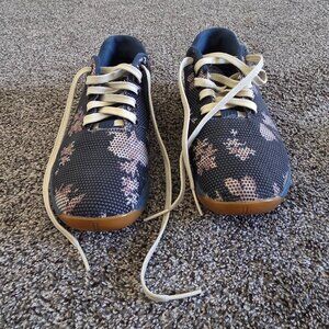 No Bull Women's Size 7.5